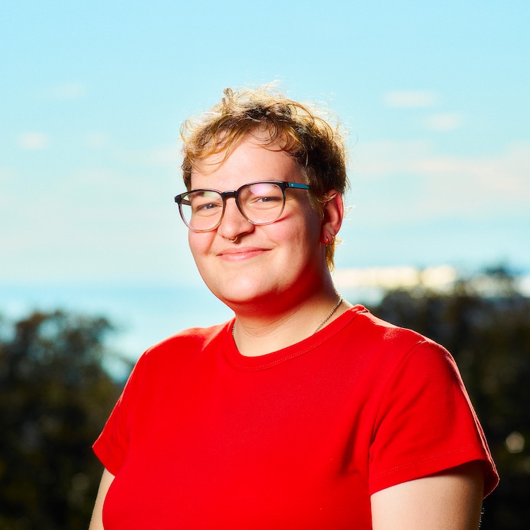 a picture of me! with a mom vibe i've been told (in a good way)